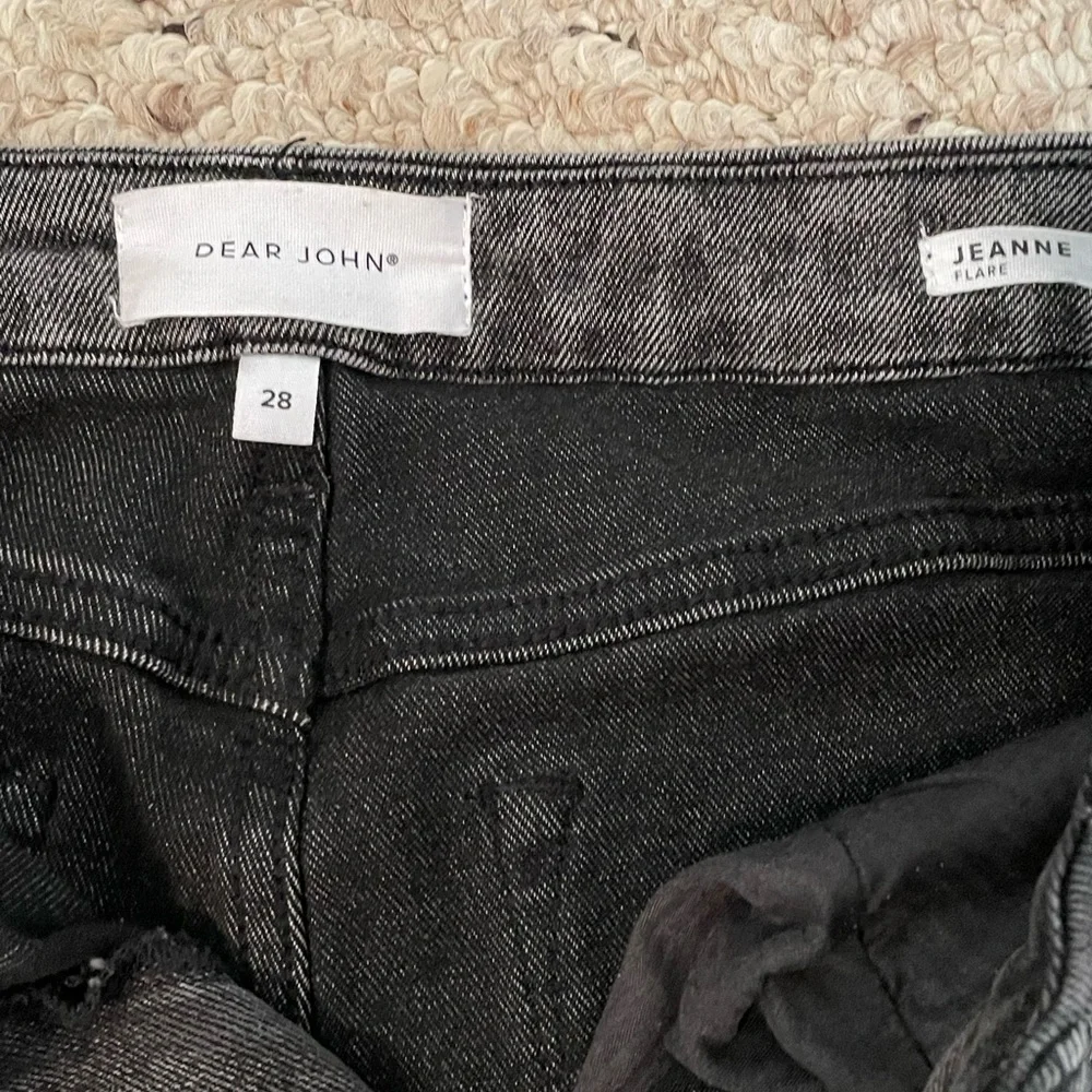 Dear John Jeanne Flare cropped jeans 28/6 EUC - Picture 7 of 9